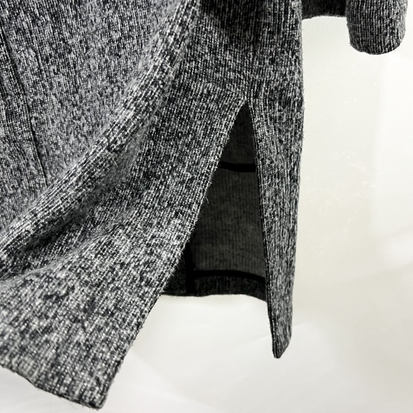 ATM ANTHONY THOMAS MELILLO
Tweed Pattern Warm Coat Size:Small - Picture 4 of 7